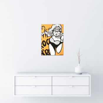 Supergirl gold von Ewen Gur - Raumansicht