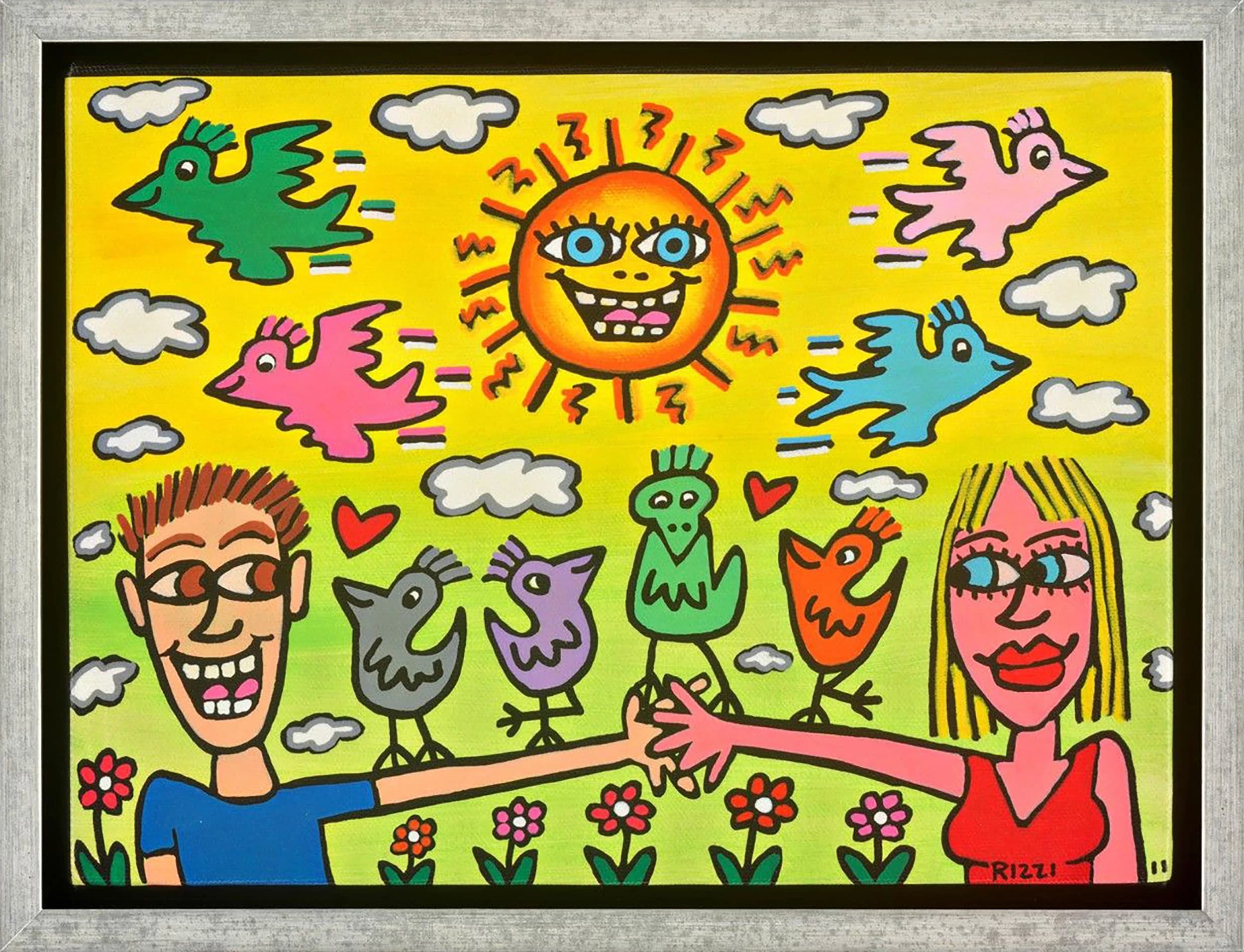 Buntes Bild mit lächelnder Sonne, fliegenden Vögeln, Paar unten und Wolken vor gelbem Himmel.