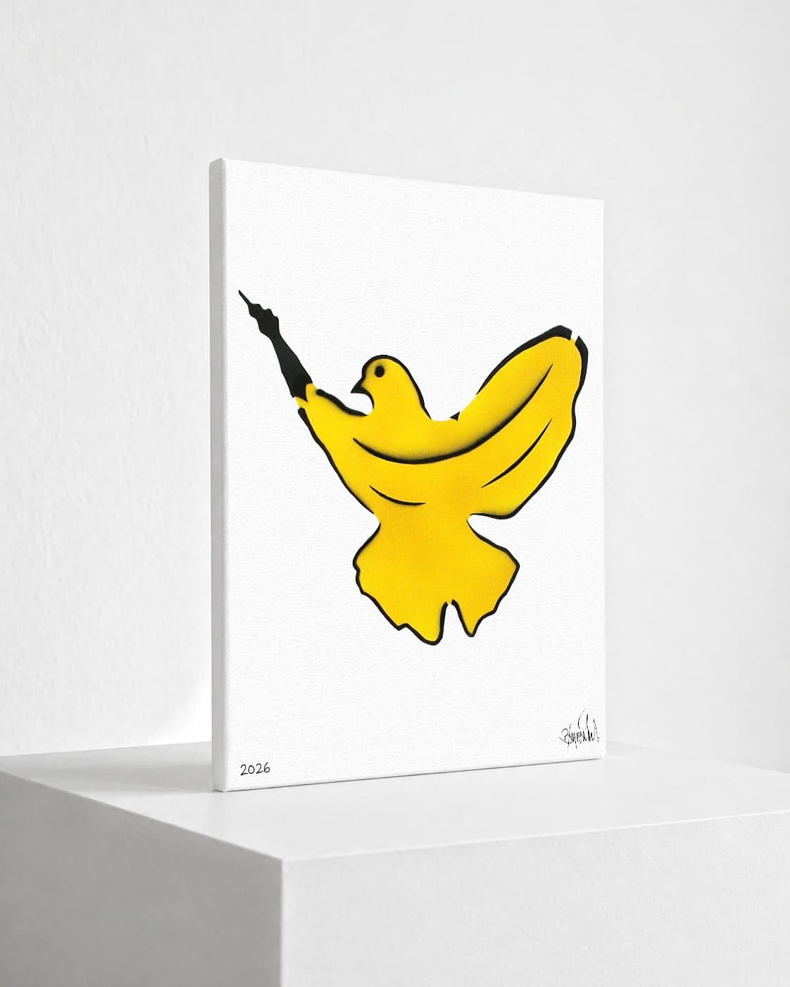 Gelbe Vogel-Silhouette mit erhobenen Flügeln auf weißem Hintergrund, unten links 2026.