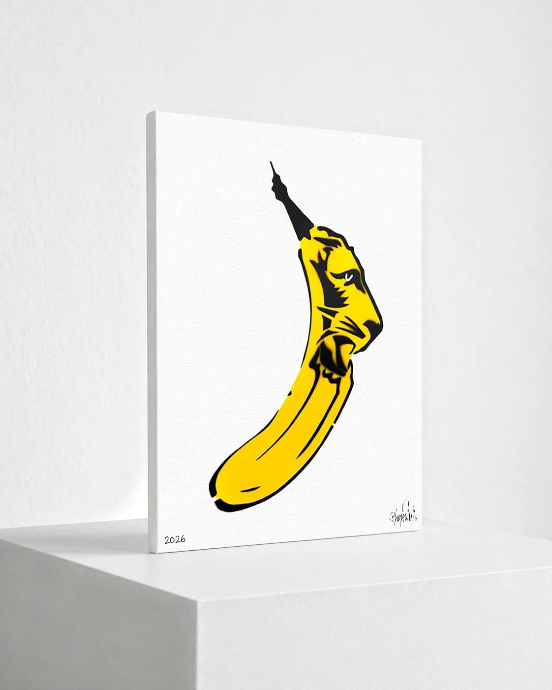 Gelbe Banane mit schwarzer Kontur auf weißem Hintergrund, unten links 2026 und unten rechts Signatur.