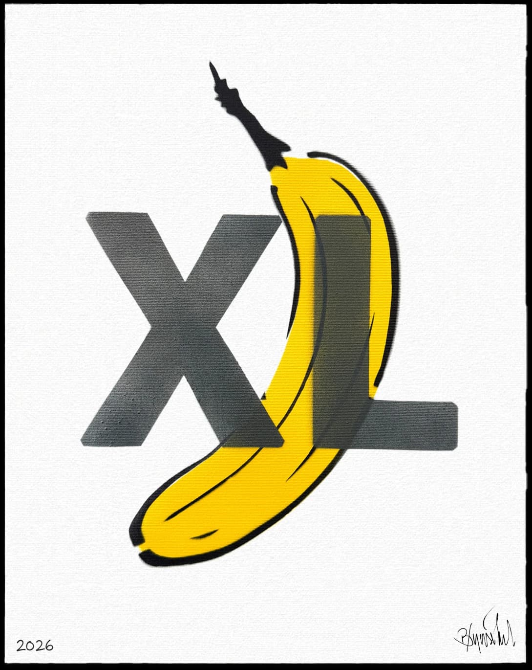 Eine gelbe Banane liegt diagonal hinter den großen schwarzen Buchstaben XL auf weißem Grund.