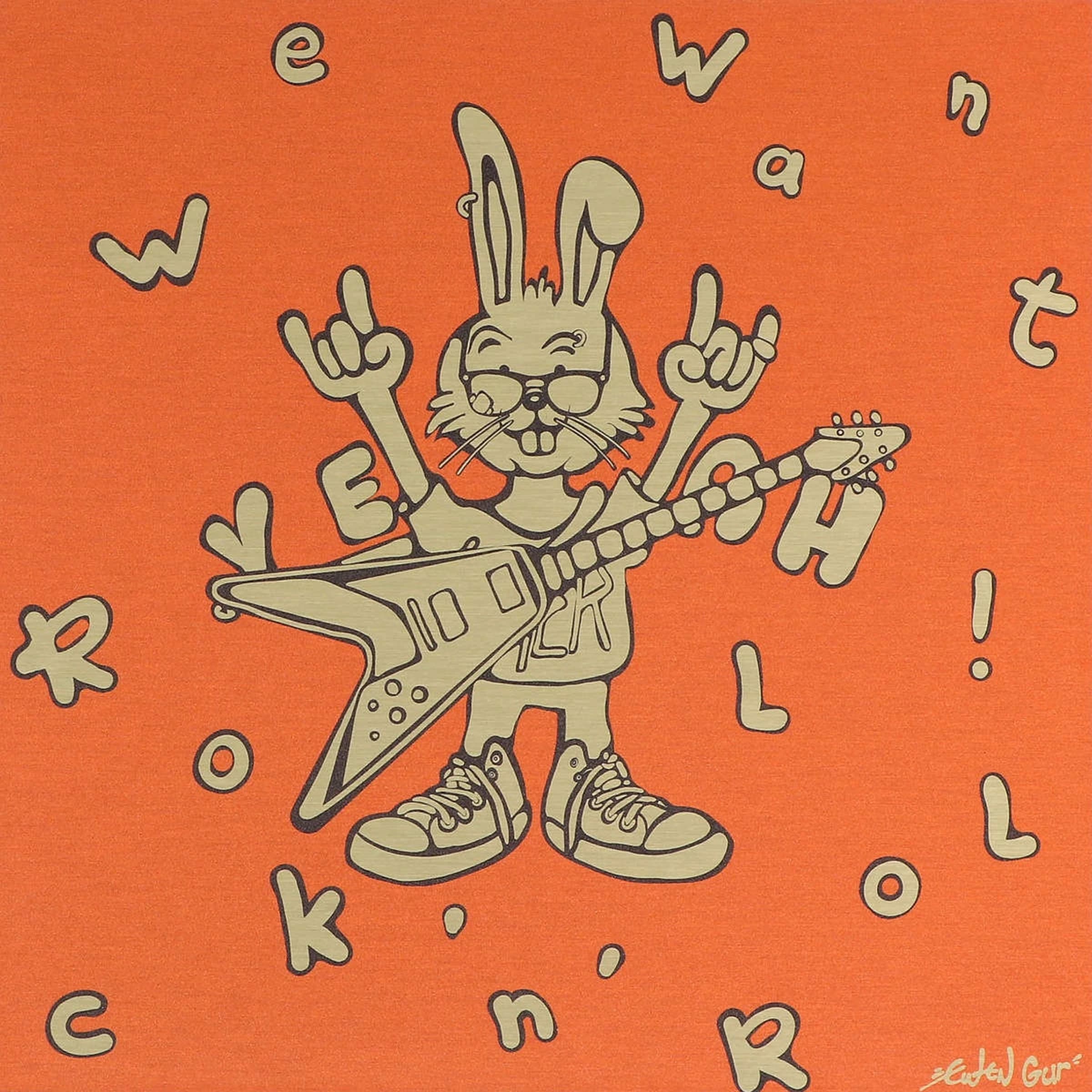 Hasenfigur mit E-Gitarre vor orangem Hintergrund, umgeben von verstreuten Buchstaben.