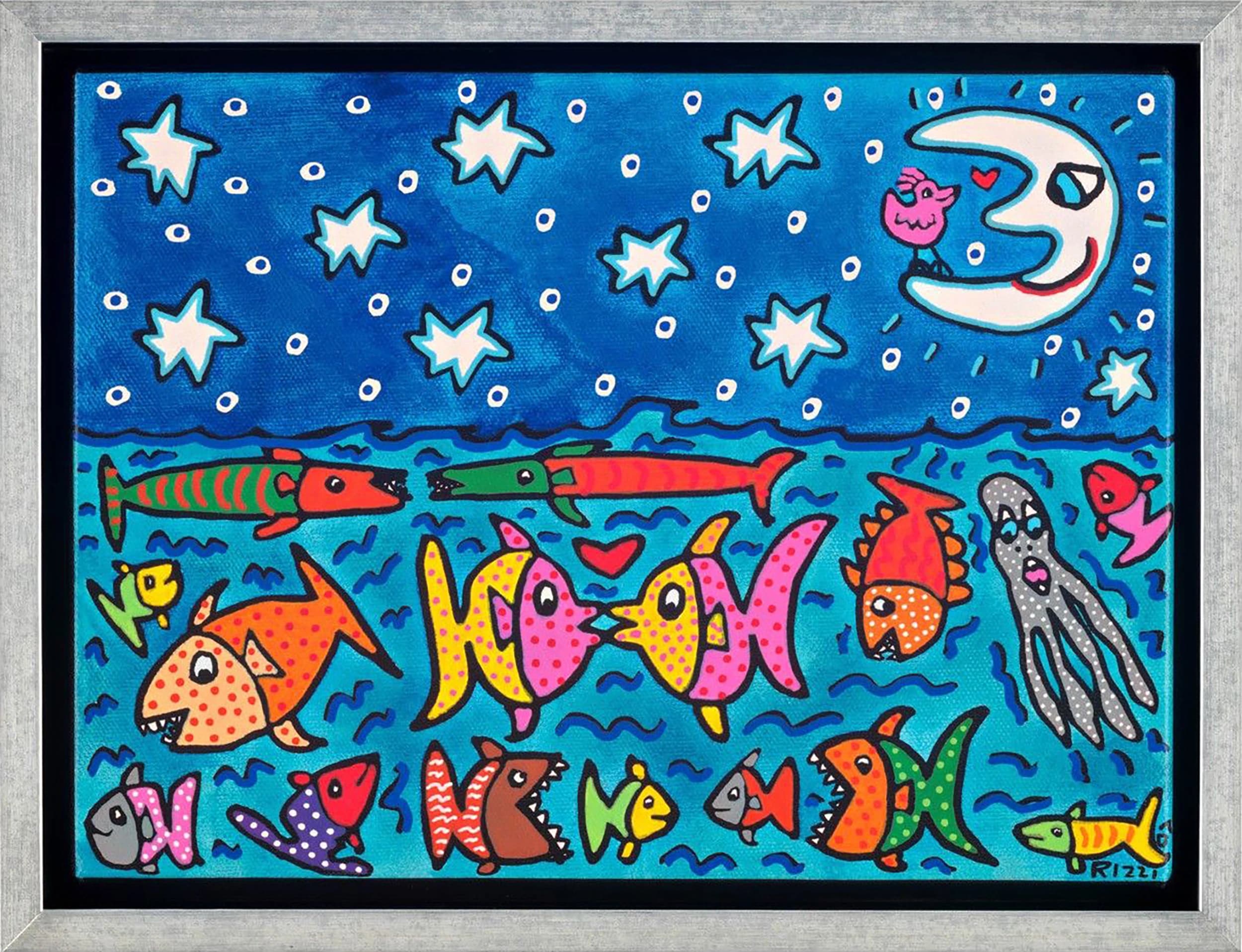 Gerahmtes Bild mit bunten Fischen, Sternen und Mond vor blauem Meer, oben rechts ein lächelnder Mond mit Vogel.